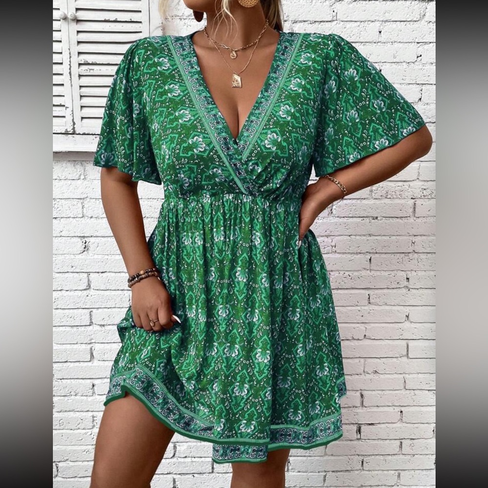 Boho plus size floral print butterfly sleeve dress red - Picture 6 of 10